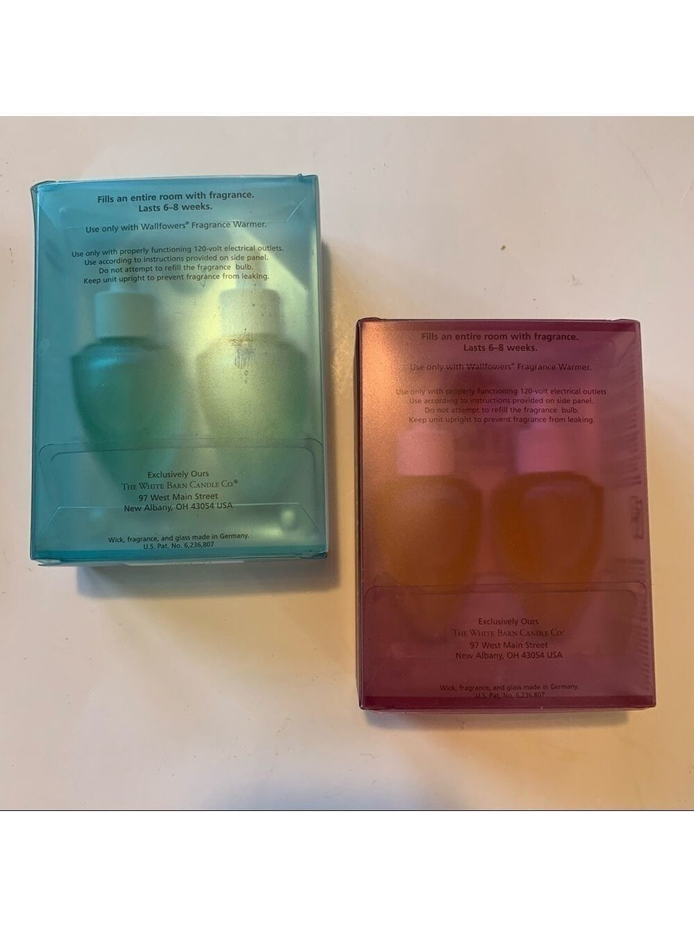 Wallflowers four sets/2 fragrance bulbs for plug in - Picture 4 of 10